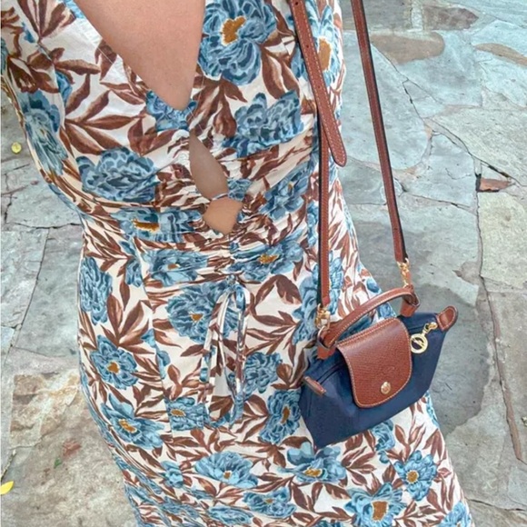 Madewell Dresses & Skirts - Madewell sleeveless floral midi dress